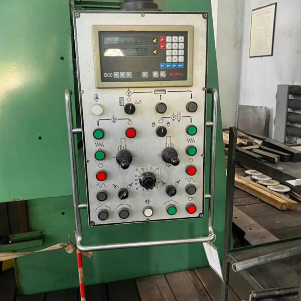 Lathe used machine tools - Image 4