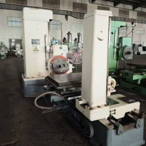 Kunming Machine Tool TX68 Horizontal Boring Machine, with original factory digital display, with rear column, Spindle 85mm. 90% new.