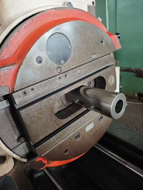 Kunming Machine Tool TX68 Horizontal Boring Machine, with original factory digital display, with rear column, Spindle 85mm. 90% new. - Image 5