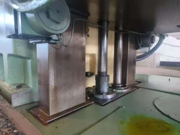 Wuhan heavy duty machine tool group corp. HT200A Floor-Type Boring Machine - Image 7