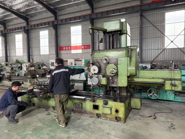 Hanland T611B Boring and Milling Machine (Spindle Diameter: 110mm) - Image 3