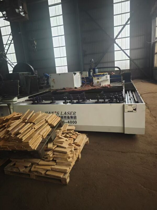 Han’s Laser G6025-0 fiber laser cutting system, almost brand new - Image 5
